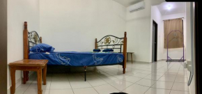 HOMESTAY CIKGU NORa near UTHM KPTM KKTM IPG Moslim onli